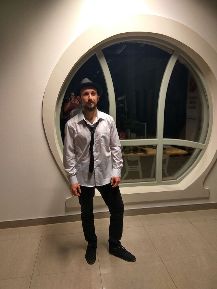  ,   Olexandr, 35 ,   