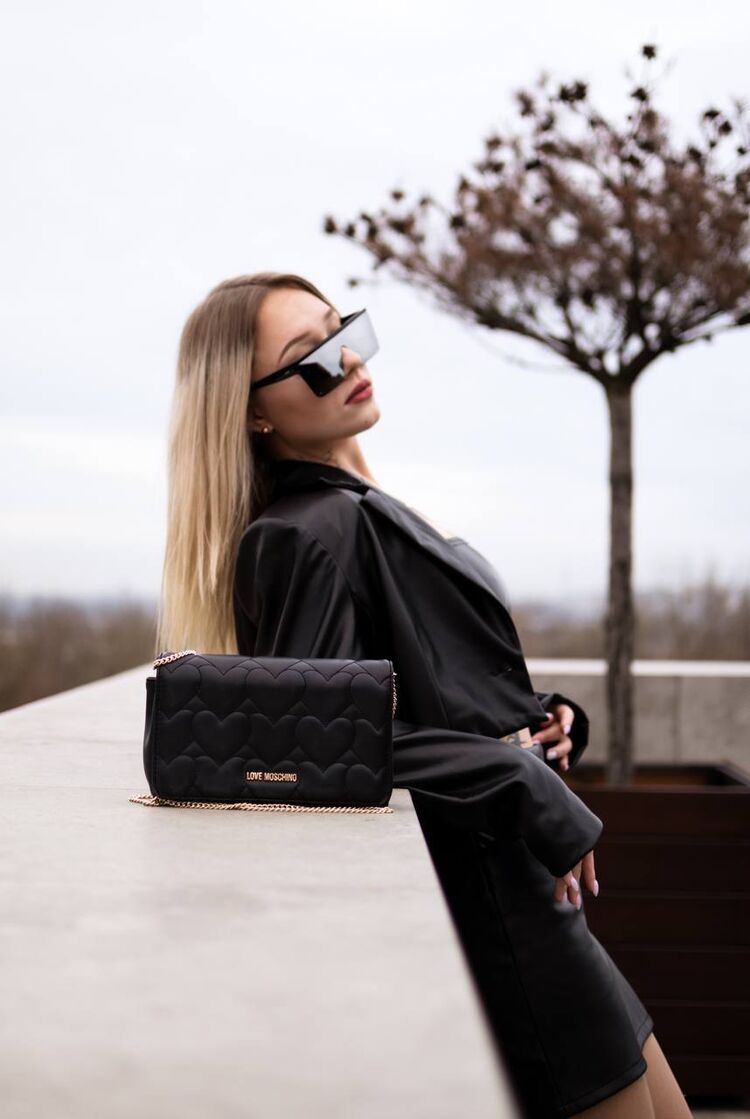 ���� 34208962 ������� �����, 24 ����, ���� ���������� � ������