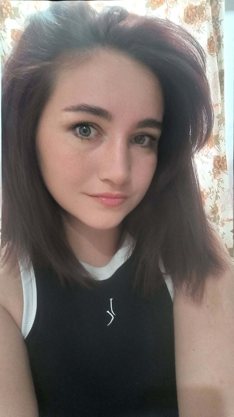  --,   Sofia, 33 ,   ,   