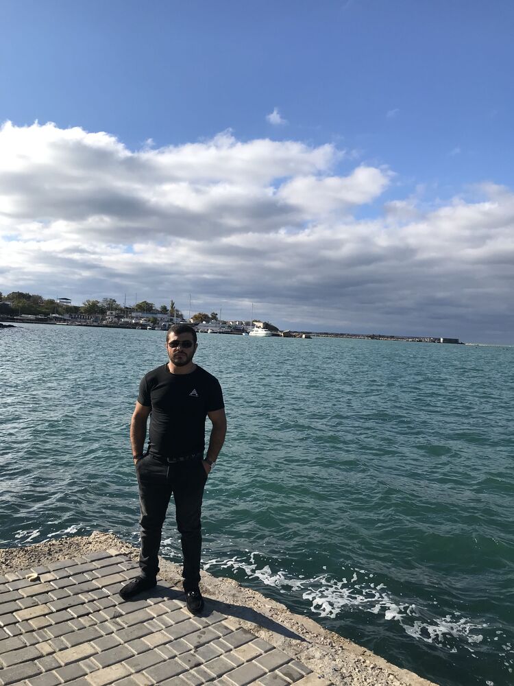  ,   Gevorg, 35 ,   ,   , c , 