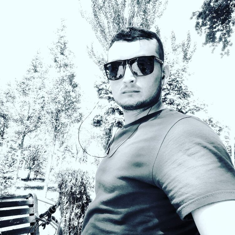  48689042  , 33 ,    