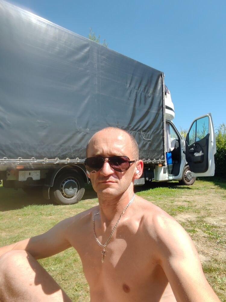  54013512  Kirill, 43 ,    