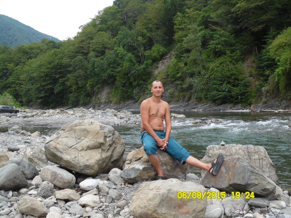  --,   , 44 ,  