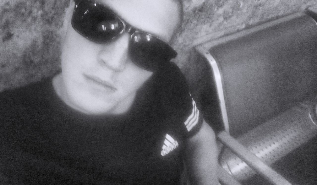  ,   Pavel, 22 ,   ,   