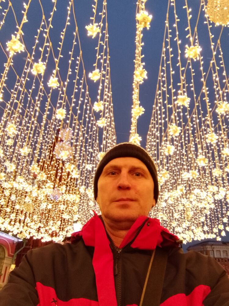  40638522  Dmitry, 42 ,    