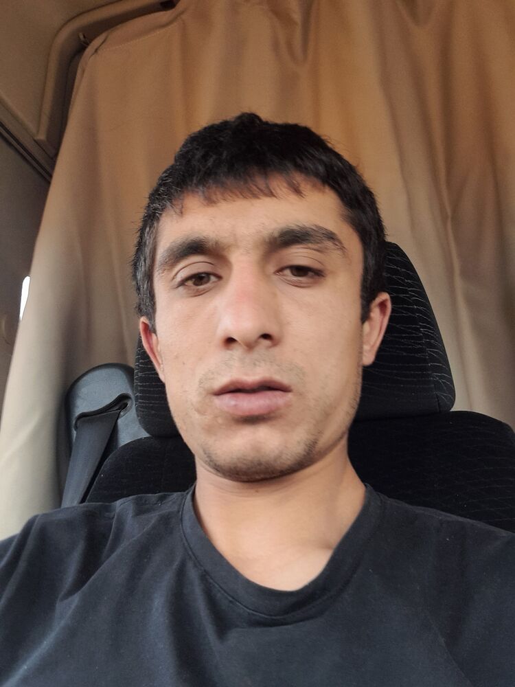  35544962  Suro, 31 ,    