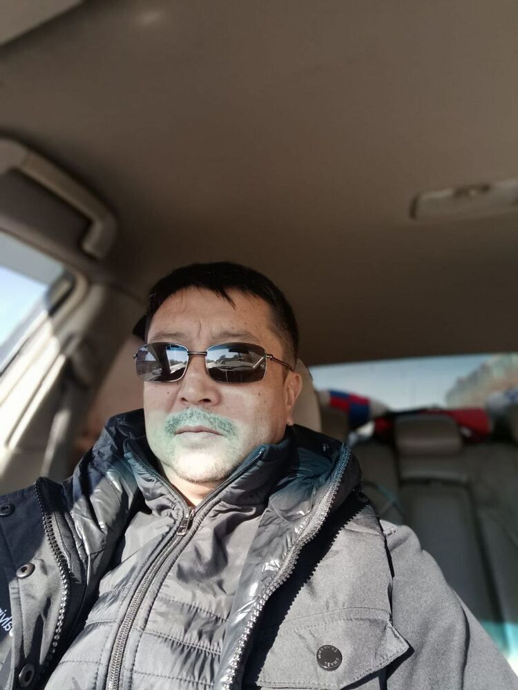  ,   Aleks, 37 ,   ,   