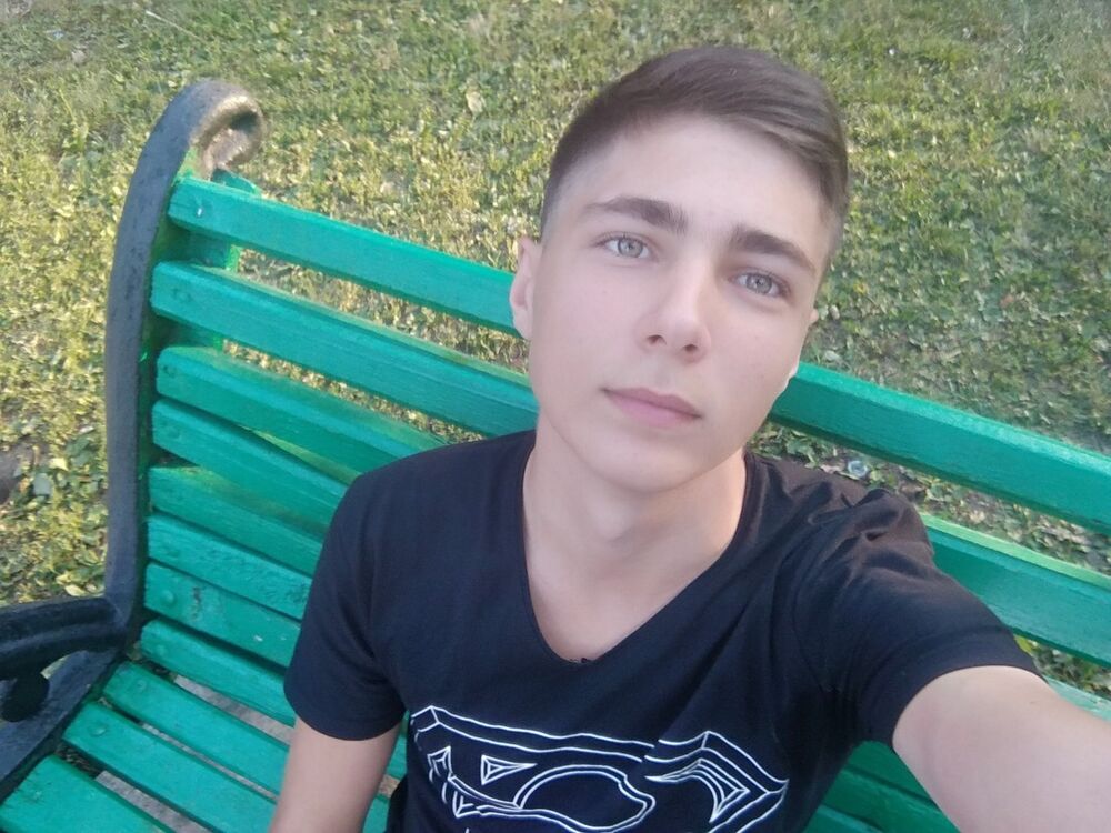  10079622  Calin, 26 ,    