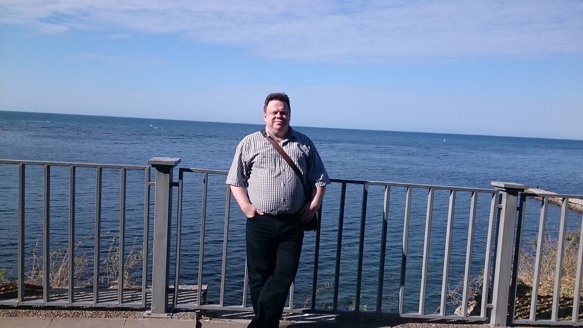  ,   Sergei, 54 ,   ,   , c 
