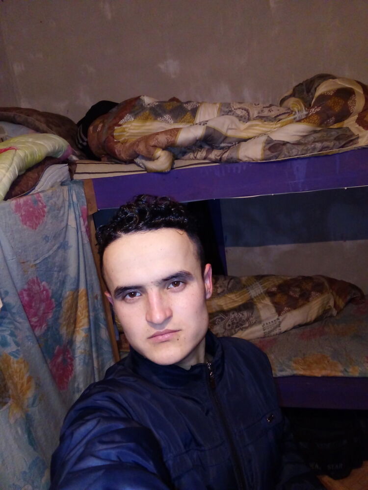  15231352  Hasan, 26 ,    