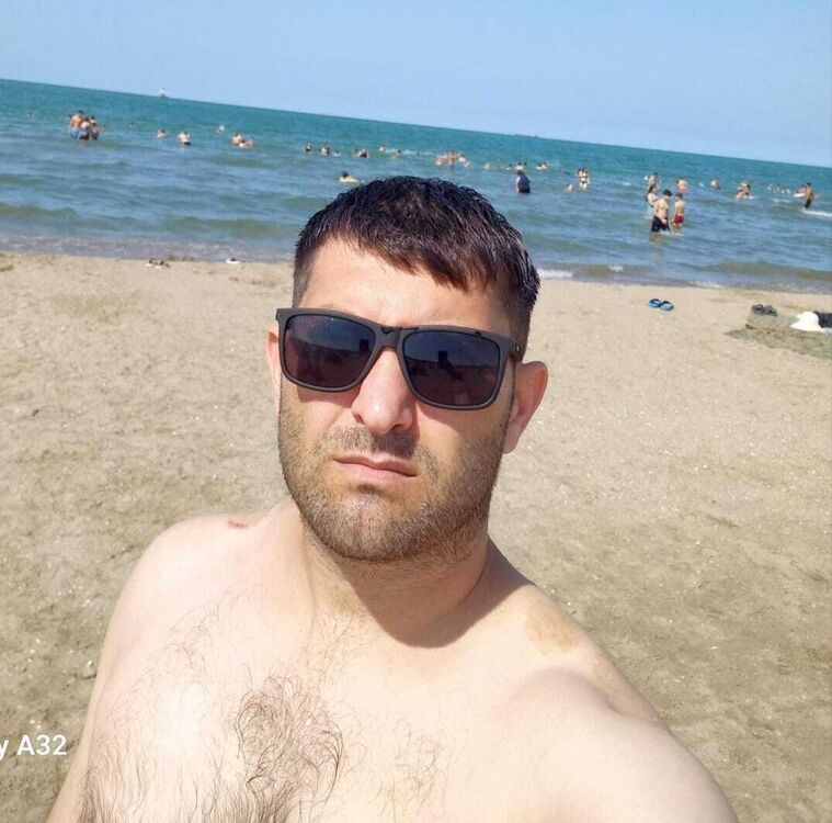 51392962  Niko, 38 ,    