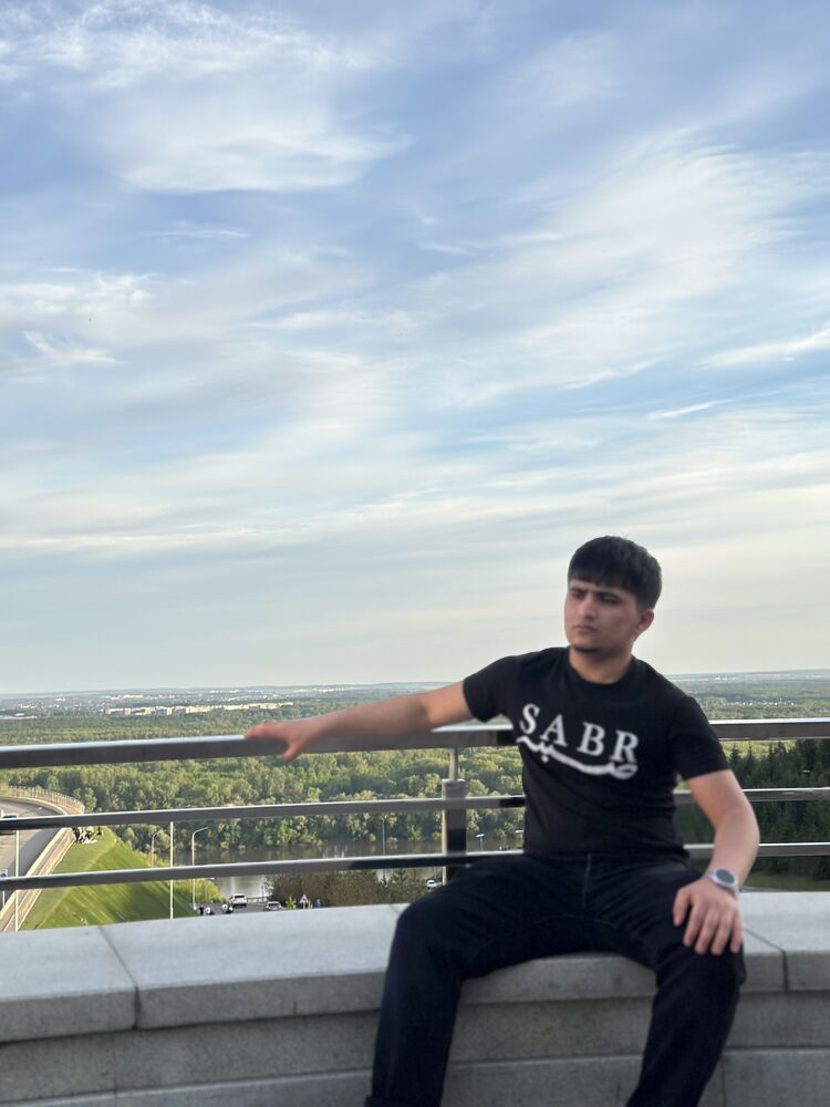  52598242  Ehson, 19 ,    