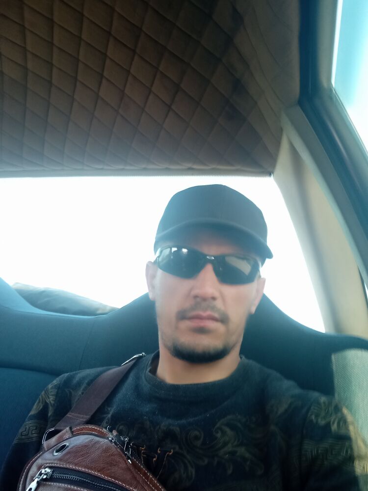  ,   Ilhom, 36 ,  