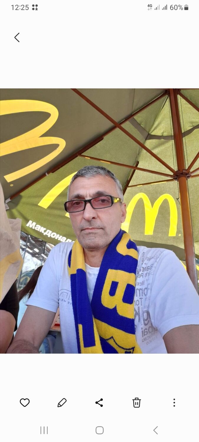  35907162  Salim, 48 ,    --