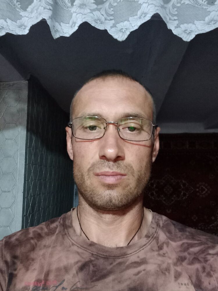  38922942  , 44 ,    