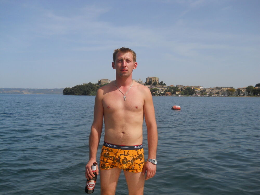  4299692  Roman, 39 ,    Praha