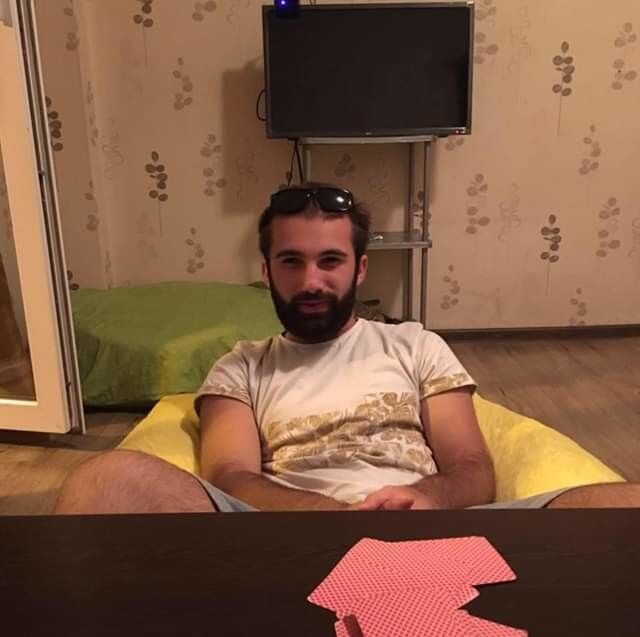  19317012  Nikii, 30 ,    