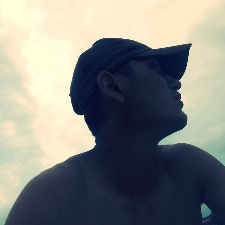  20608512  Jony, 26 ,    
