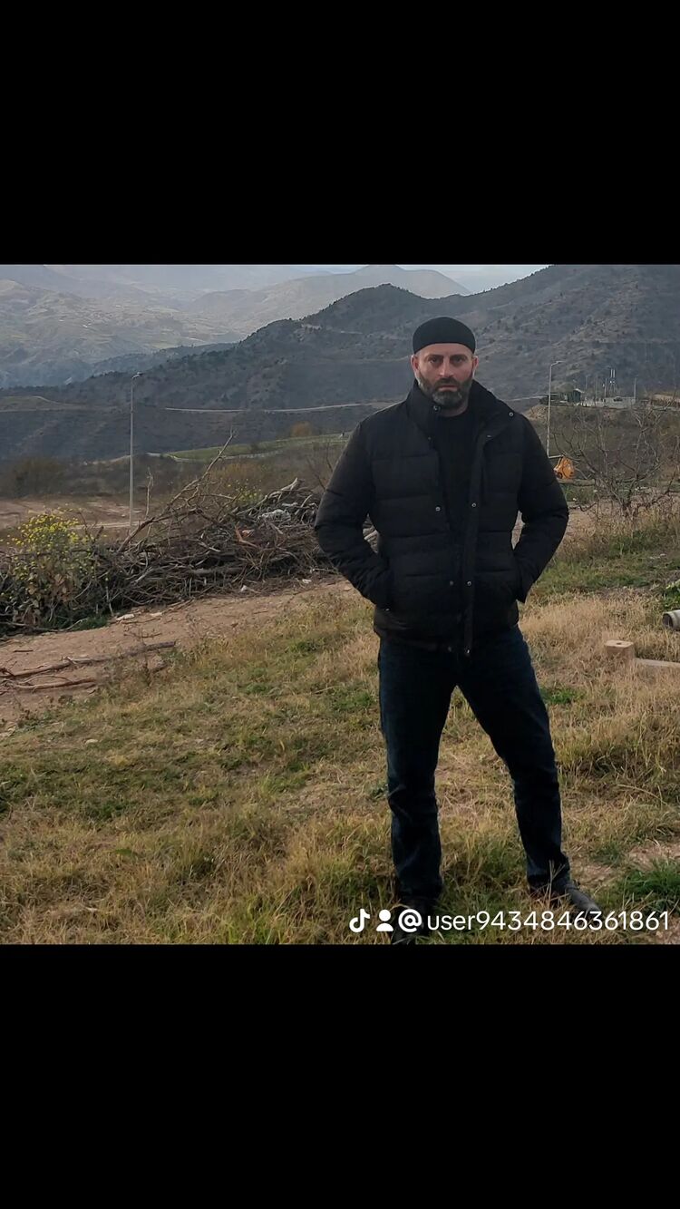  ,   Raul, 38 ,   ,   