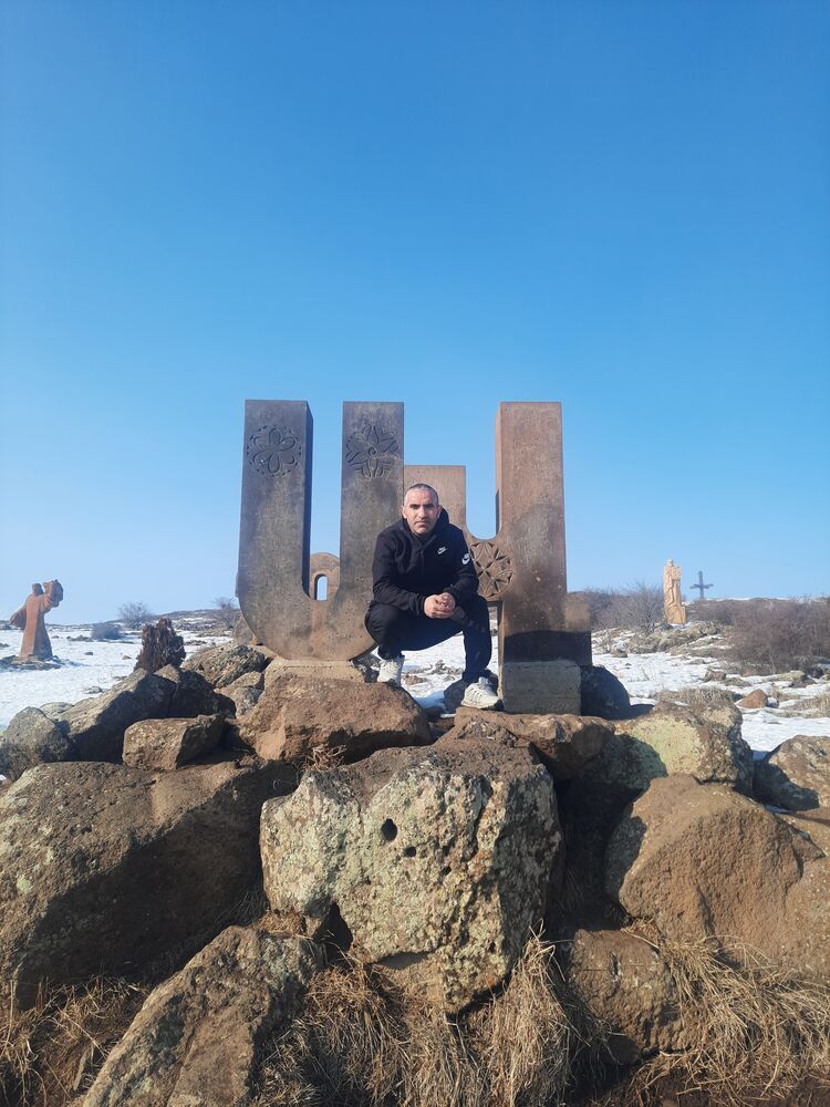  49929602  , 40 ,     