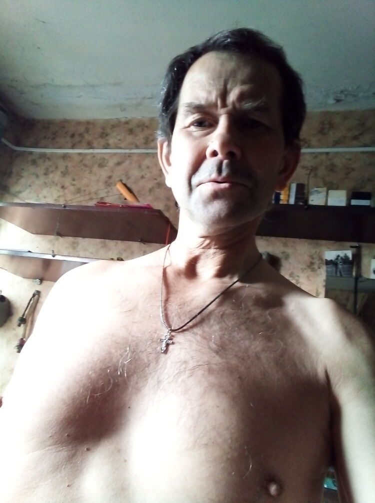  28428212  , 61 ,    
