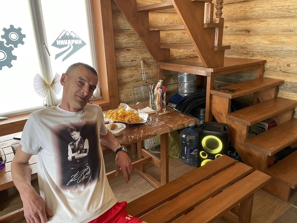  46031902  , 49 ,    