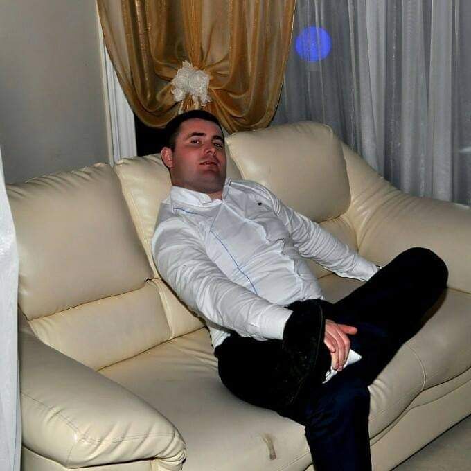  35611352  Vadim, 42 ,    
