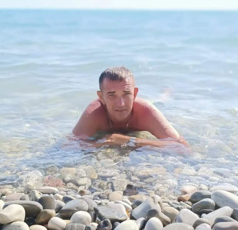  --,   Max, 39 ,   ,   , c 