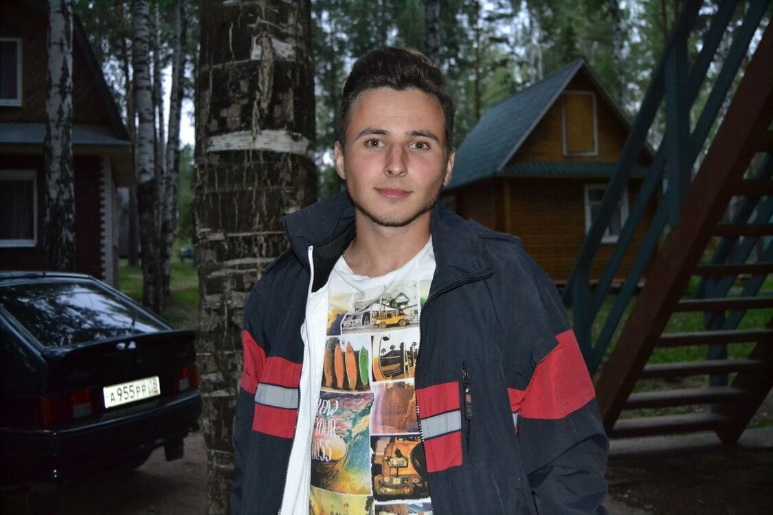  ,   Artem, 30 ,   ,   , c 