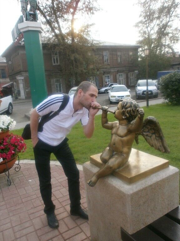  ,   Vlad, 44 ,   ,   