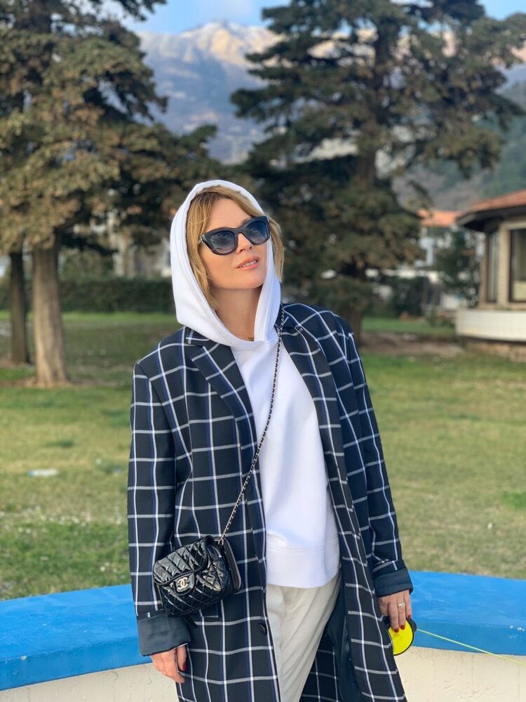  Benidorm,   Oxana, 55 ,     , c 