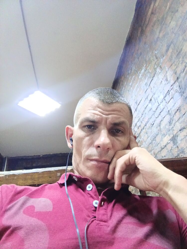  37832942  , 43 ,    