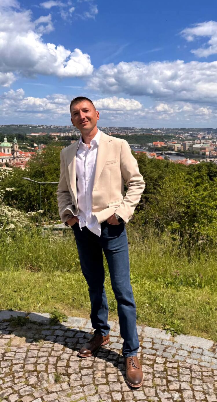  54665082  Freecoolin, 44 ,    Praha