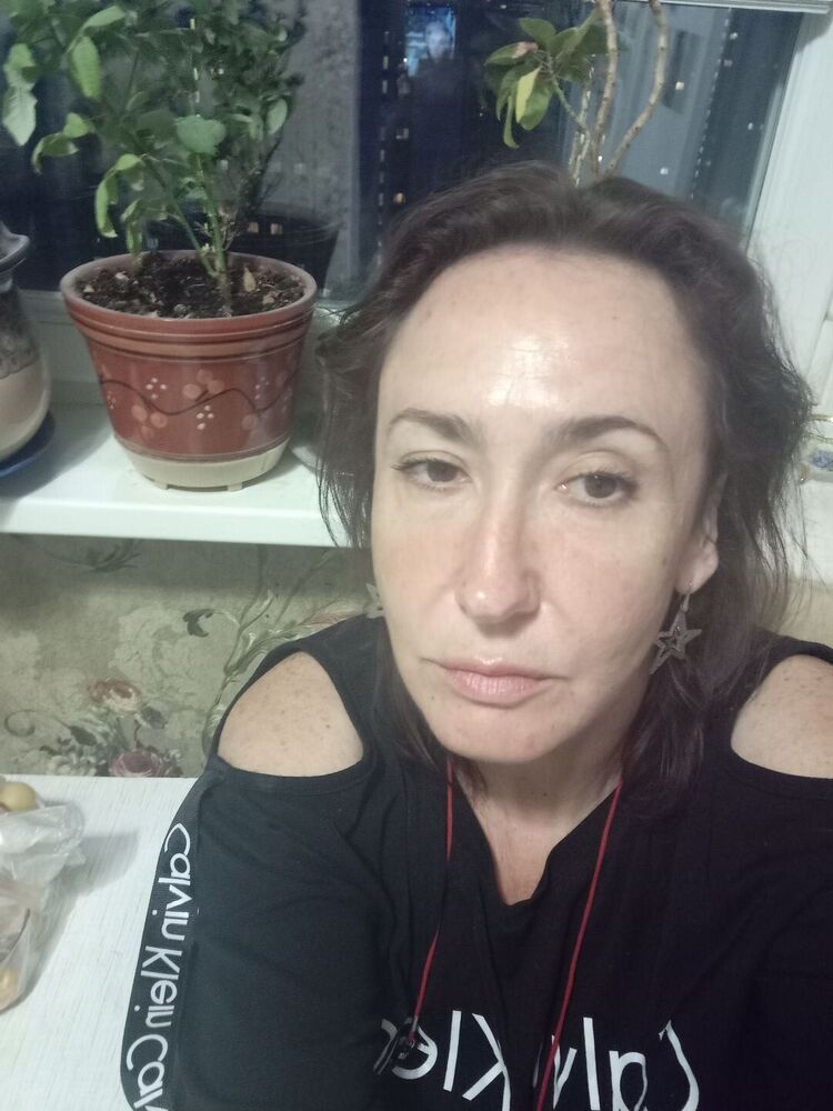  ,   Irin, 46 ,   c 