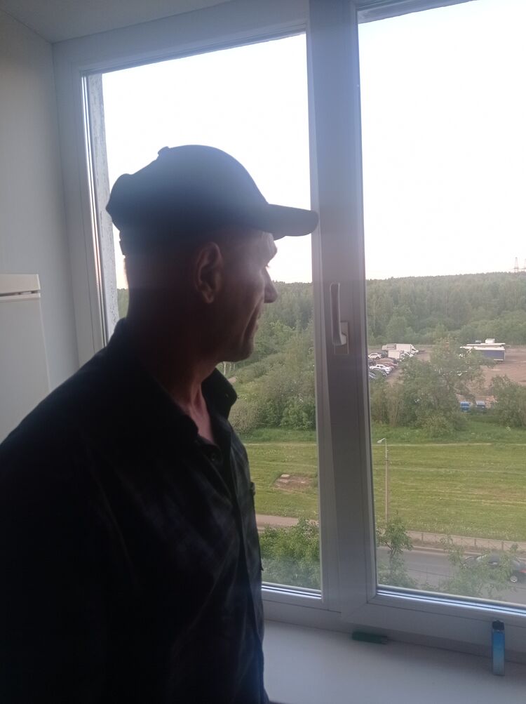  43548622  , 46 ,    -