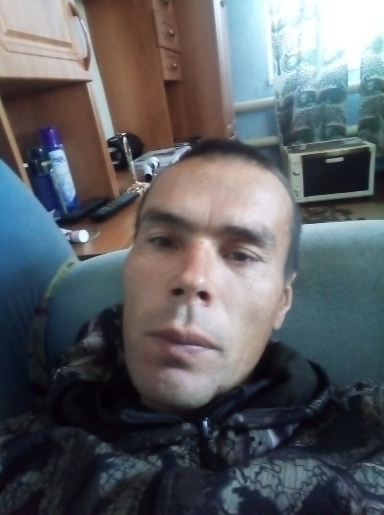 15964492  ˸, 40 ,    