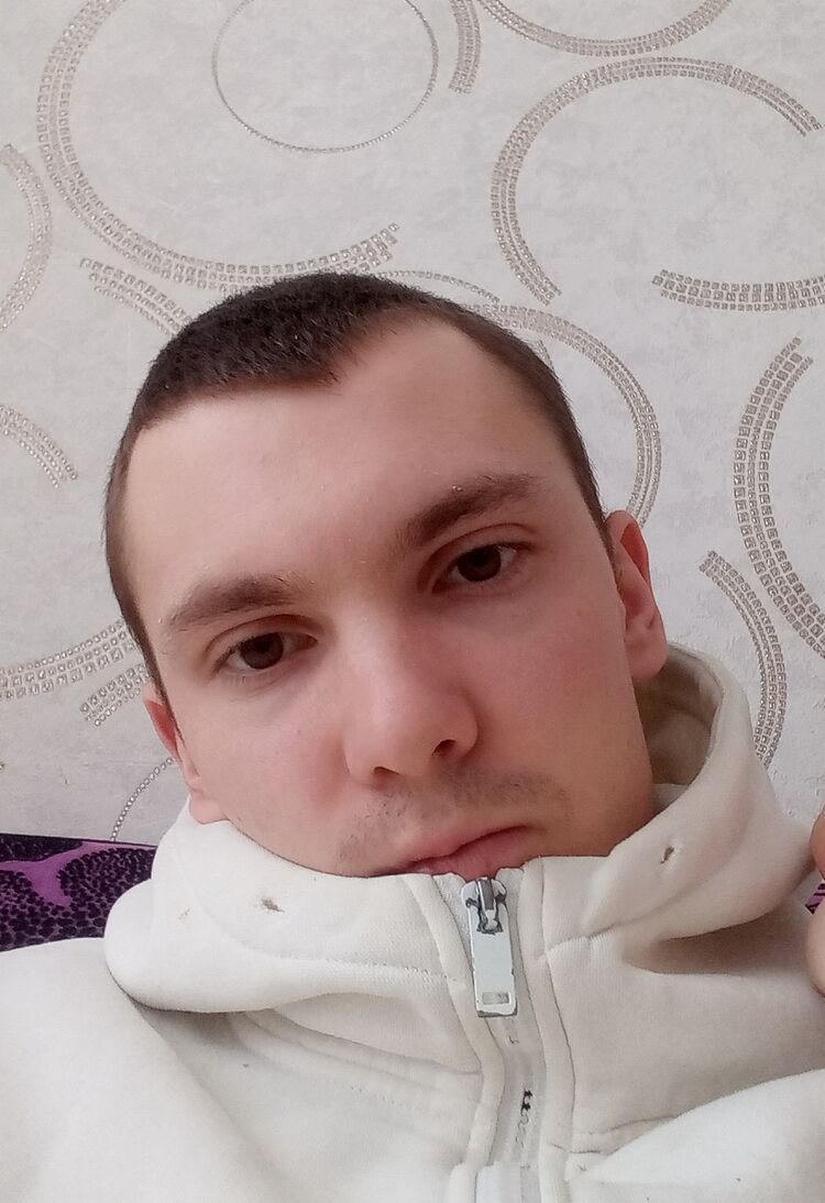  33194262  , 27 ,     