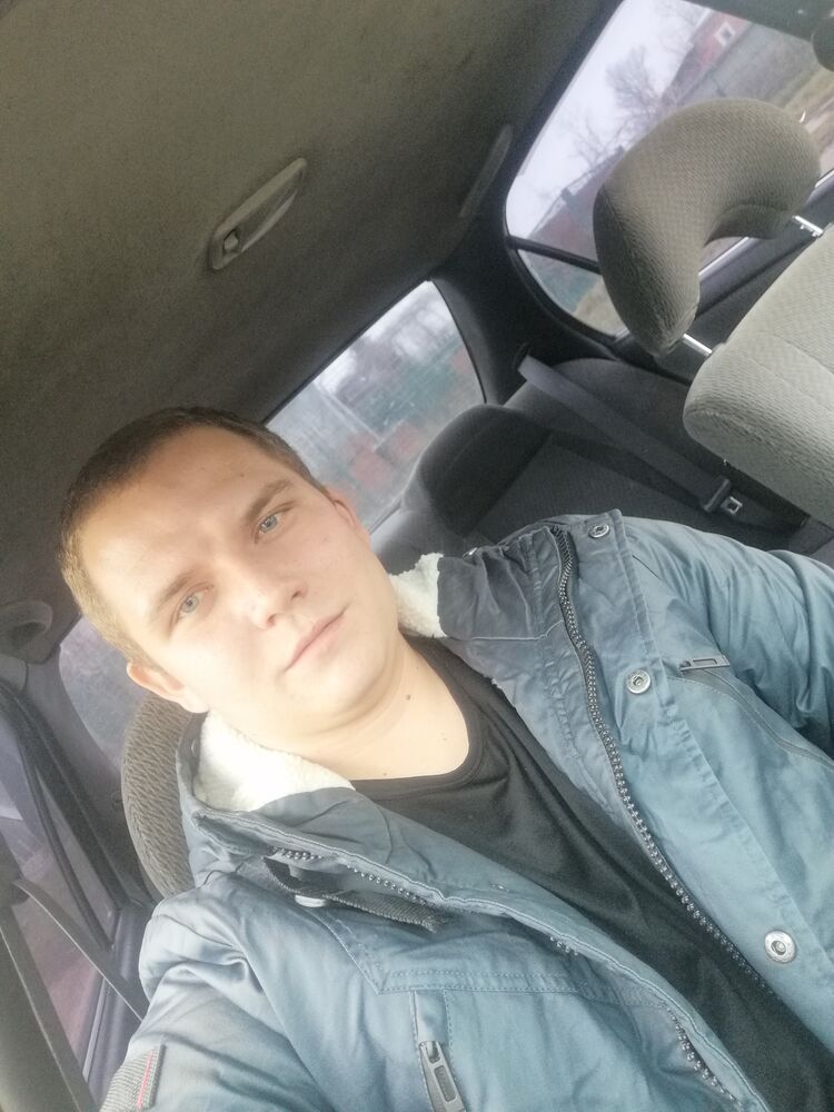  31145522  Ruslan, 27 ,    