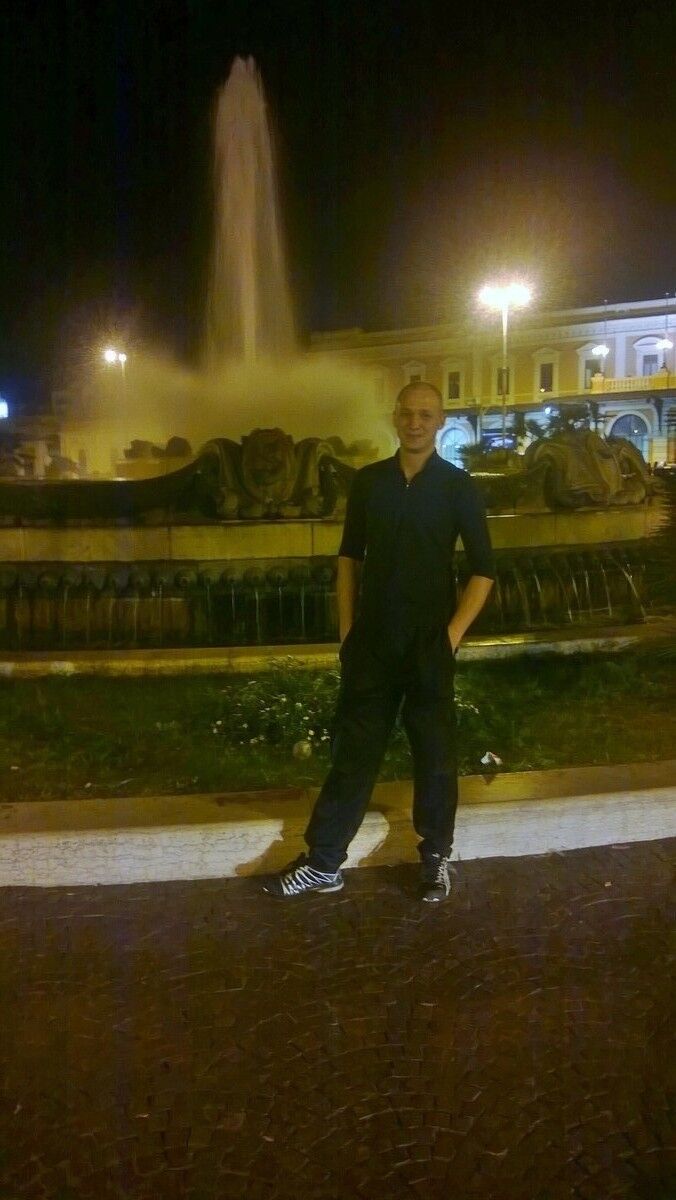  6961922  Aleksandr, 41 ,    