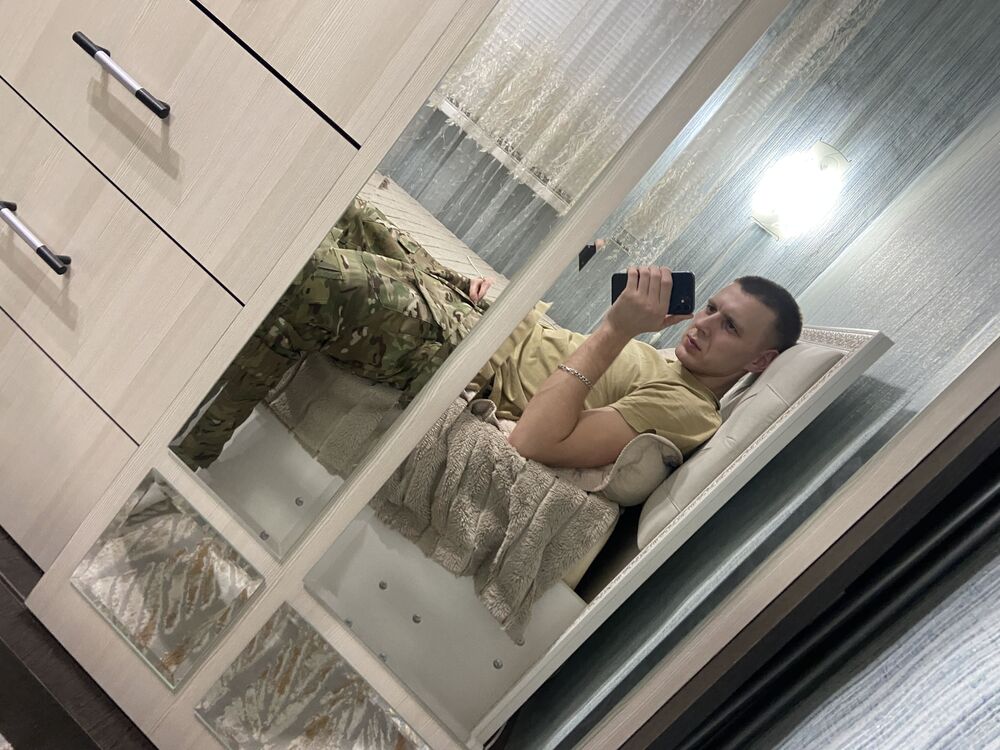  48730732  , 21 ,    