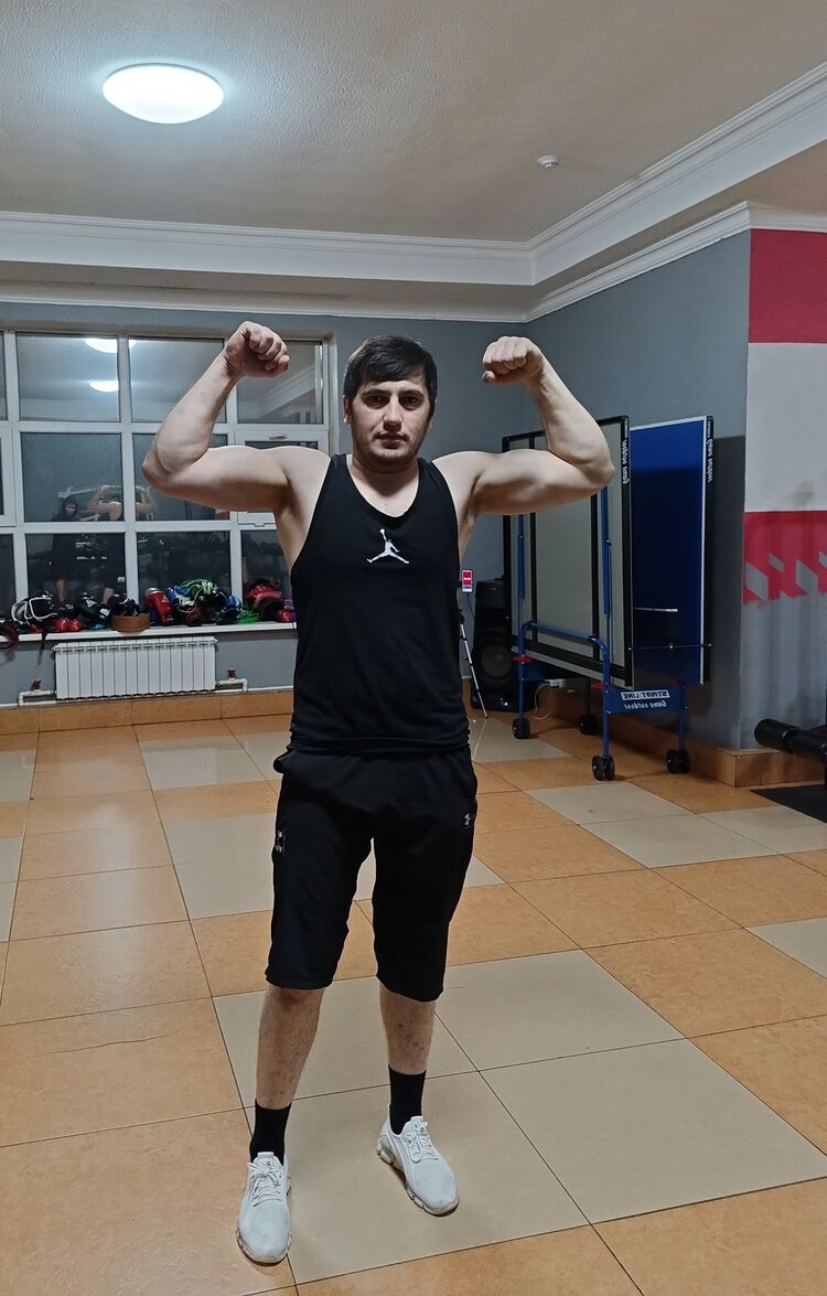  48709382  , 28 ,    