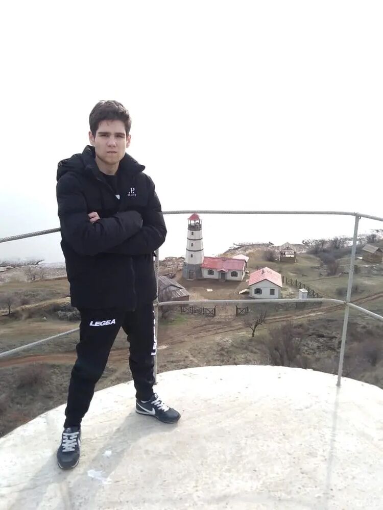  26604952  , 22 ,    --