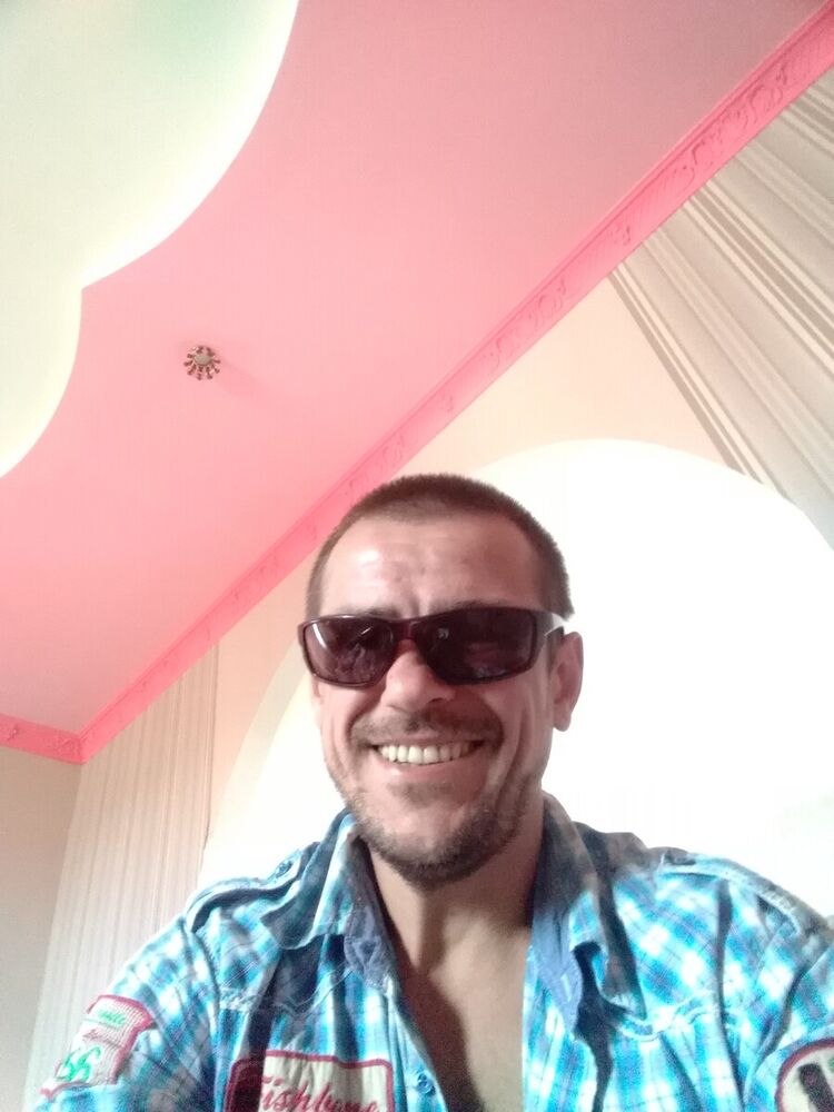  21268322  Mihail, 40 ,    -