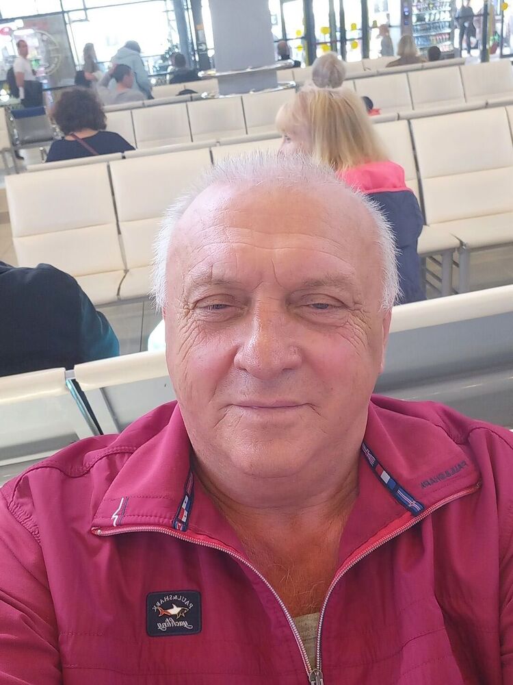  24726282  , 62 ,    