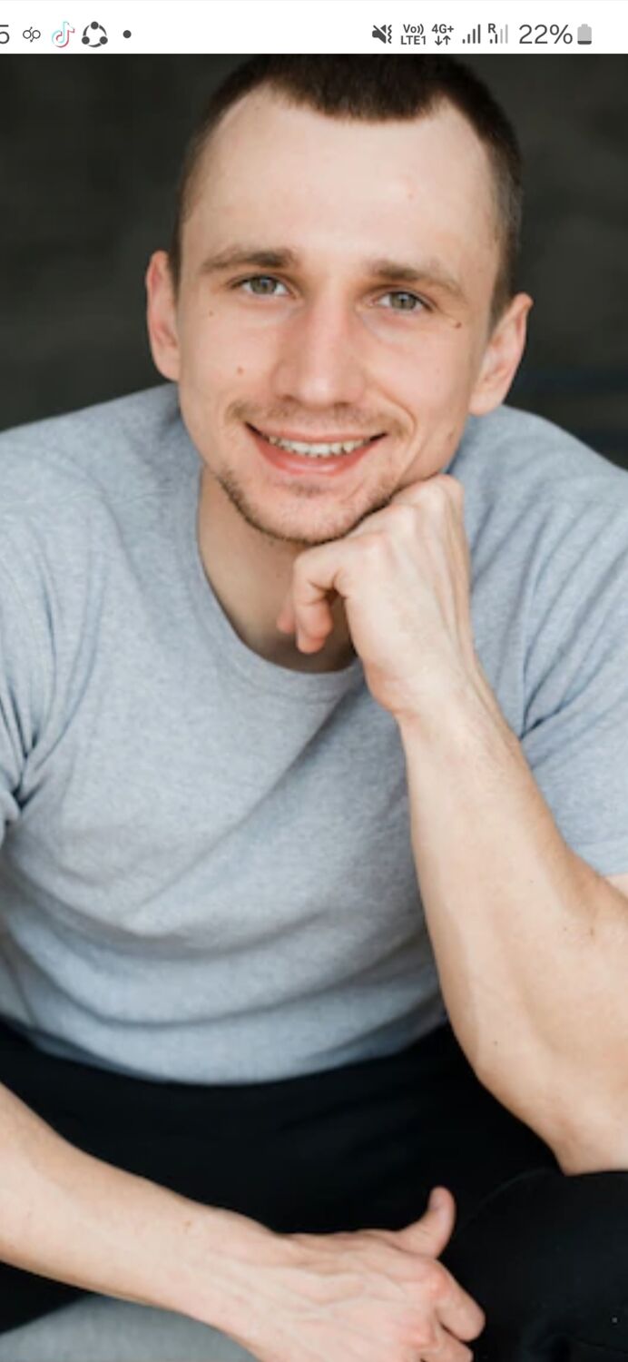 ,   Alex, 32 ,   ,   