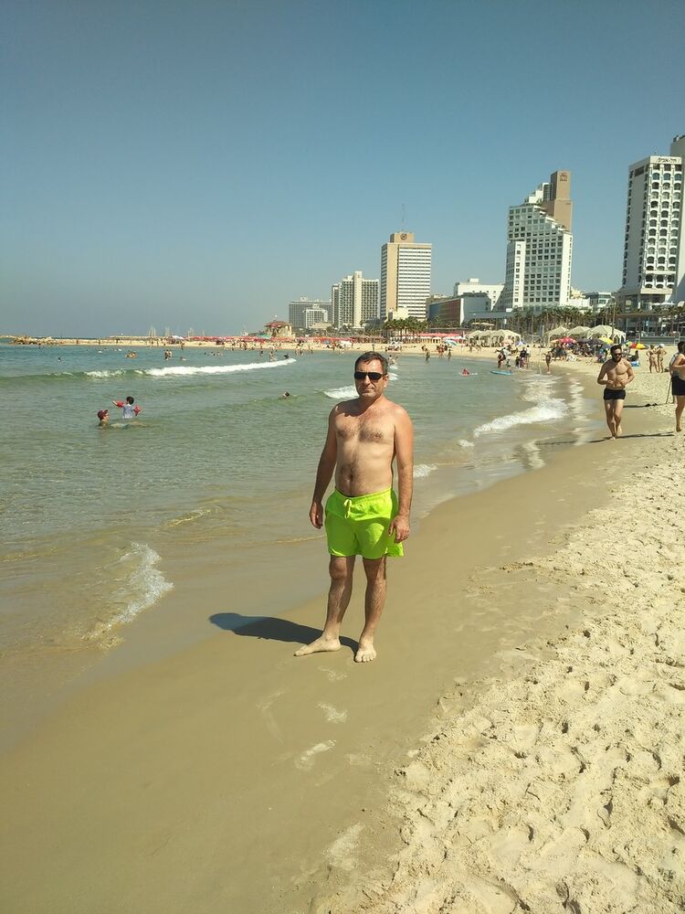  8867642  Ovi, 52 ,    Ramat Gan