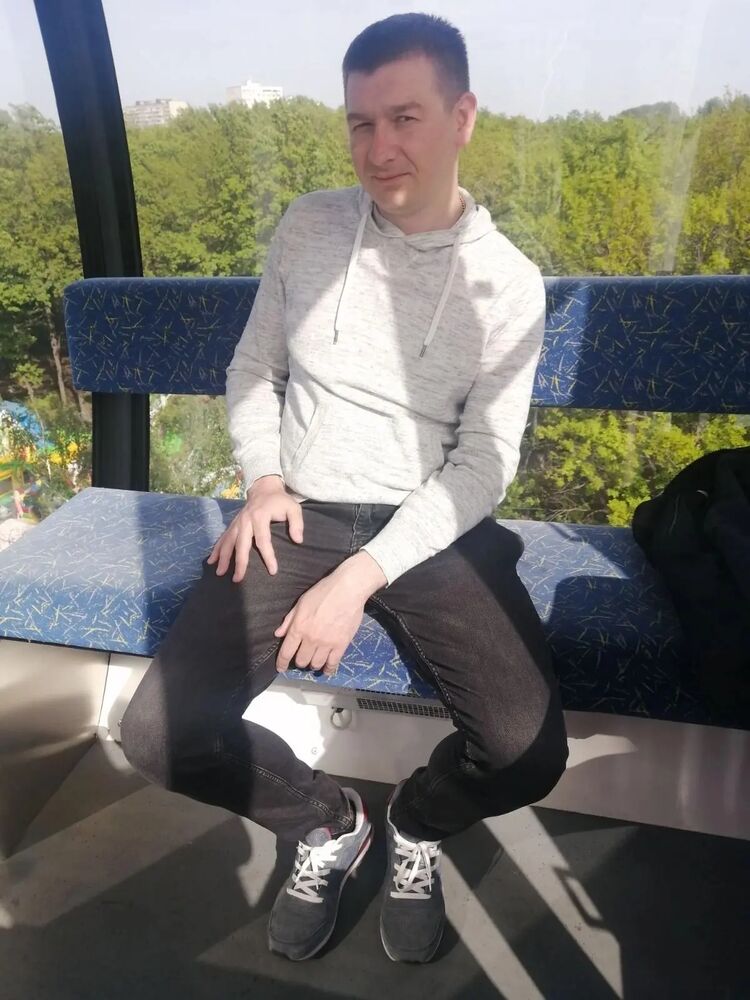  49690022  , 35 ,    