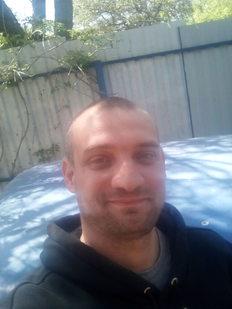  48350572  , 37 ,    