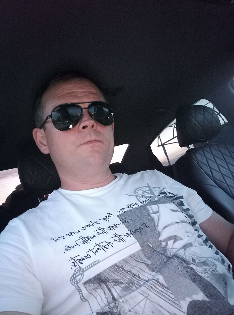  50648562  Alexander, 42 ,    