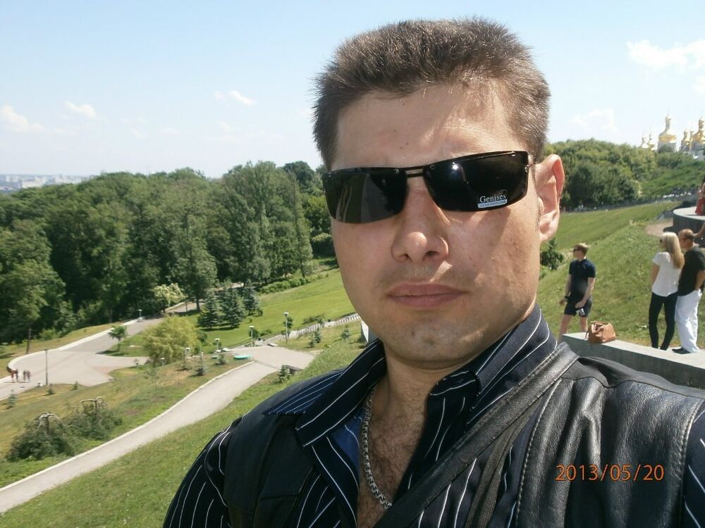 ���� 8987832 ������� �������, 42 ����, ���� ���������� � �����������